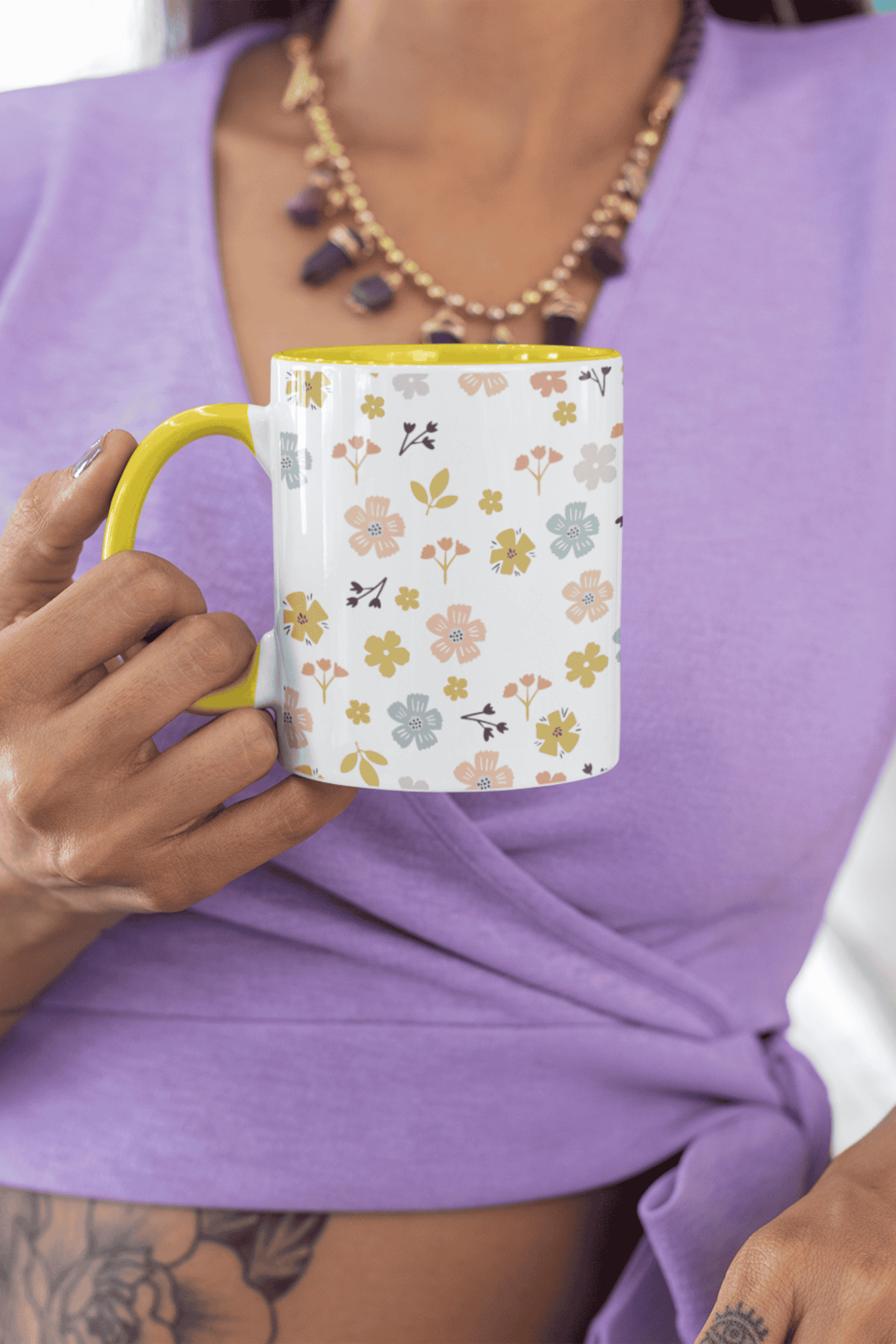 Flowers illustrated : Ceramic Mug (300ml)