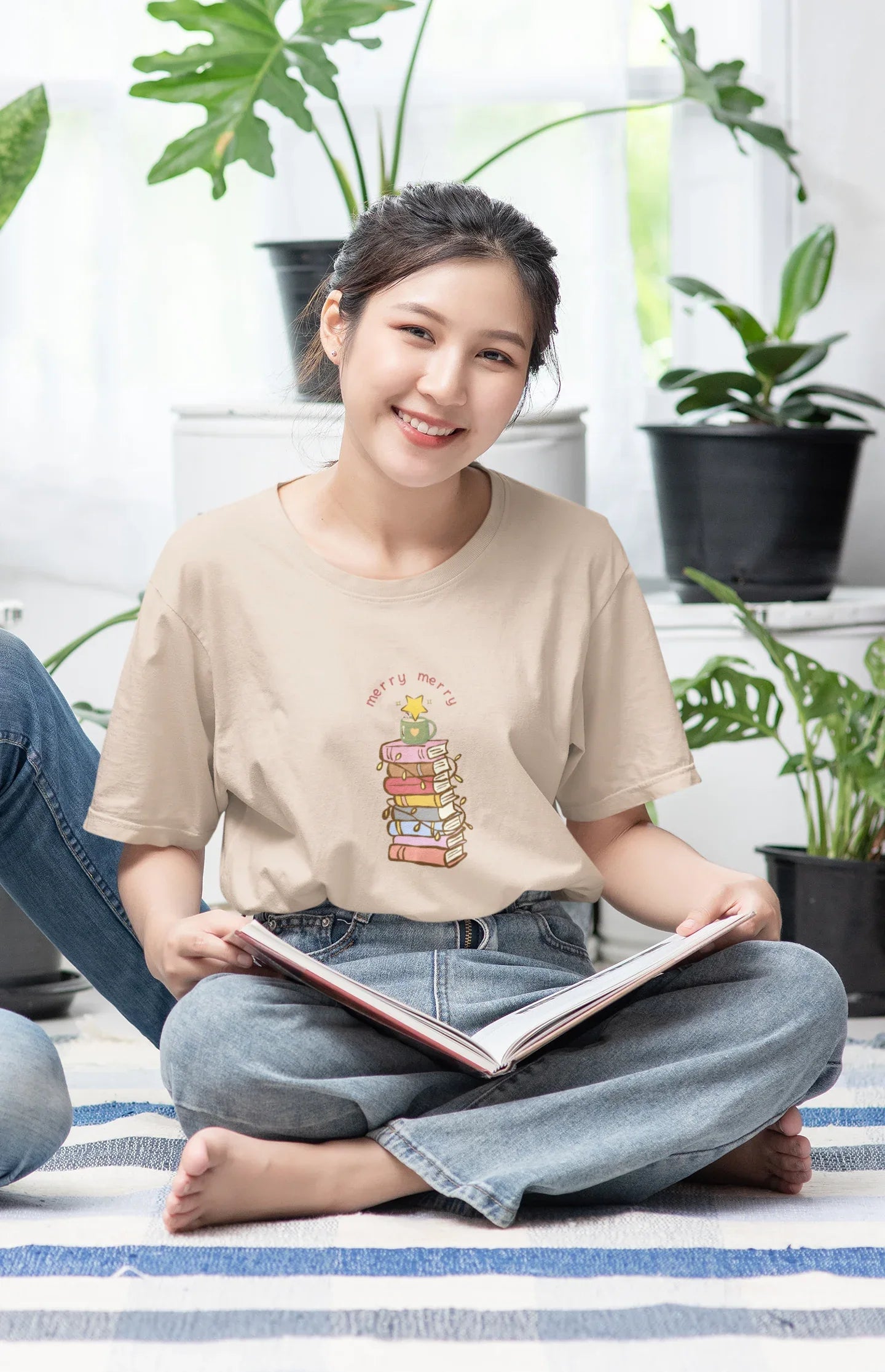 Books & Merry Oversized luxe Christmas Tee (Unisex, Cotton) - curledeyes