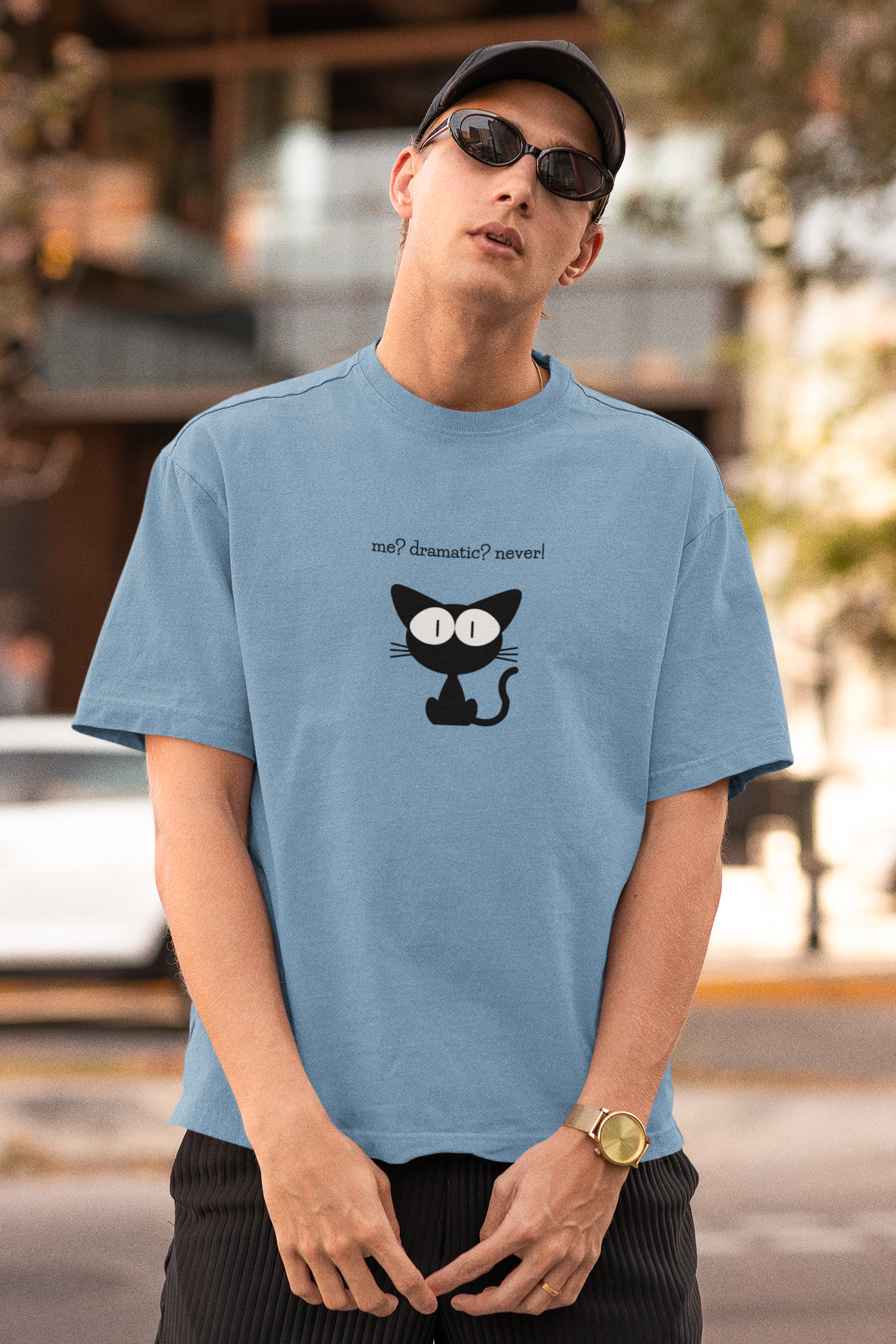 Cat - me, dramatic Oversized Tee (Unisex, Cotton)