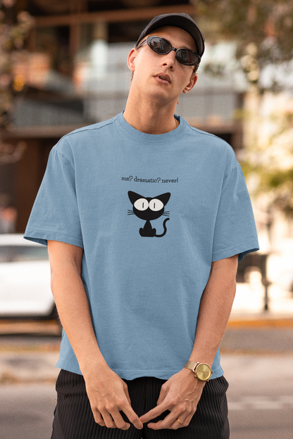 Cat - me, dramatic Oversized Tee (Unisex, Cotton)