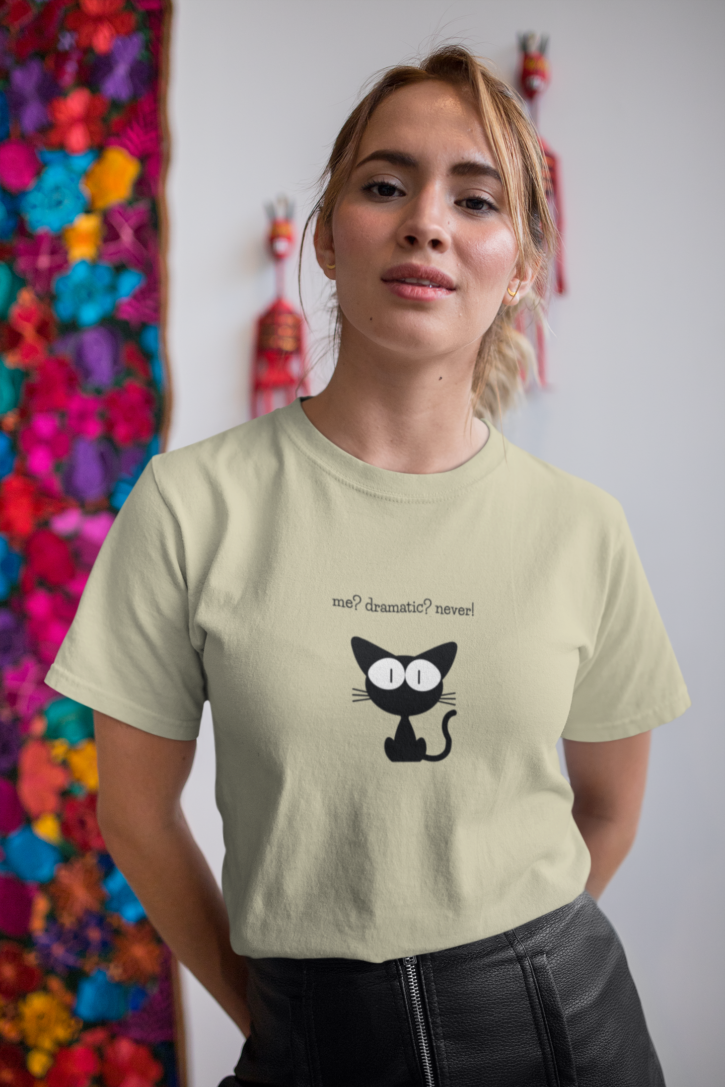 Cat - me, dramatic Tee (Unisex, Cotton)