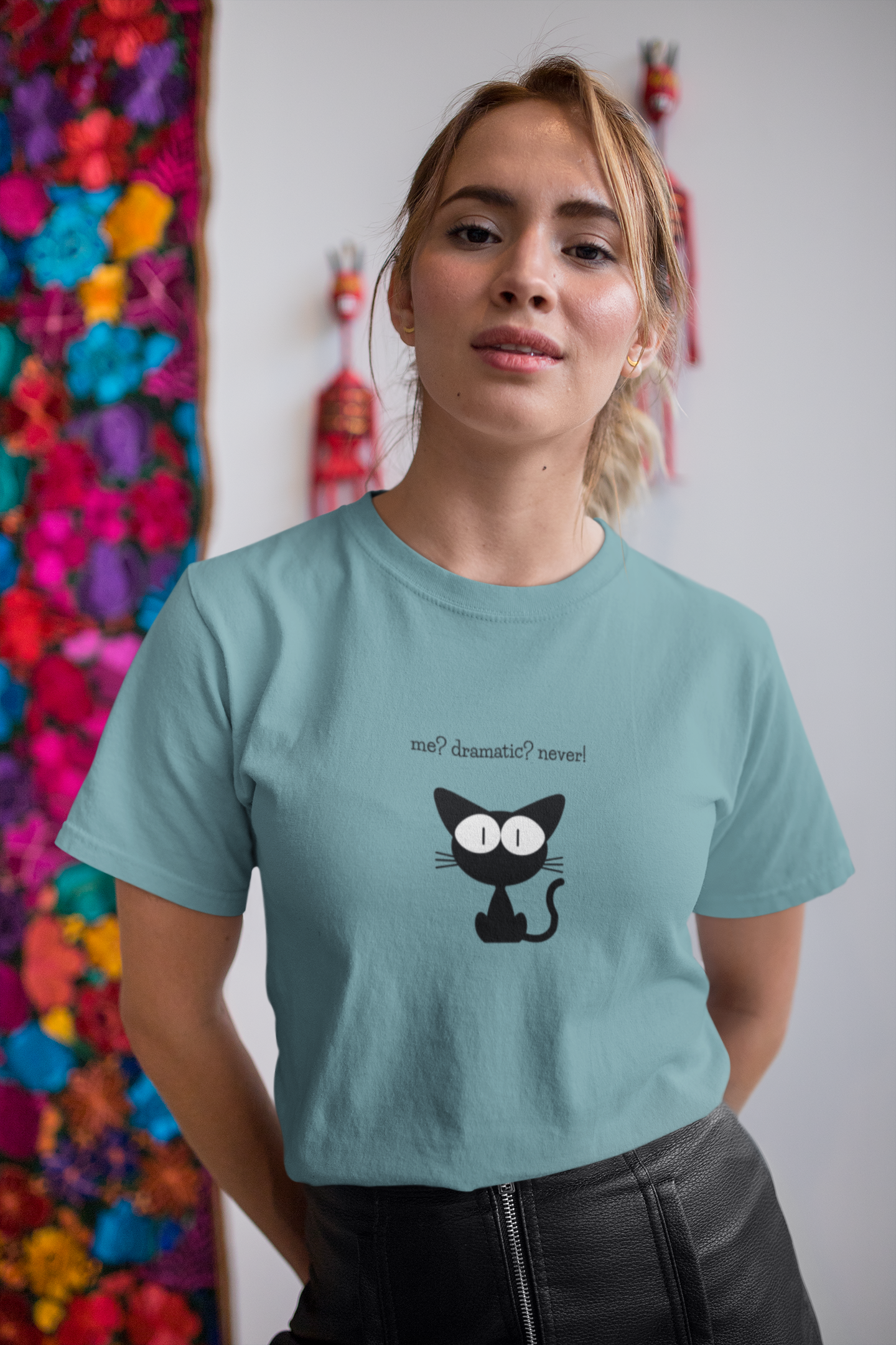 Cat - me, dramatic Tee (Unisex, Cotton)