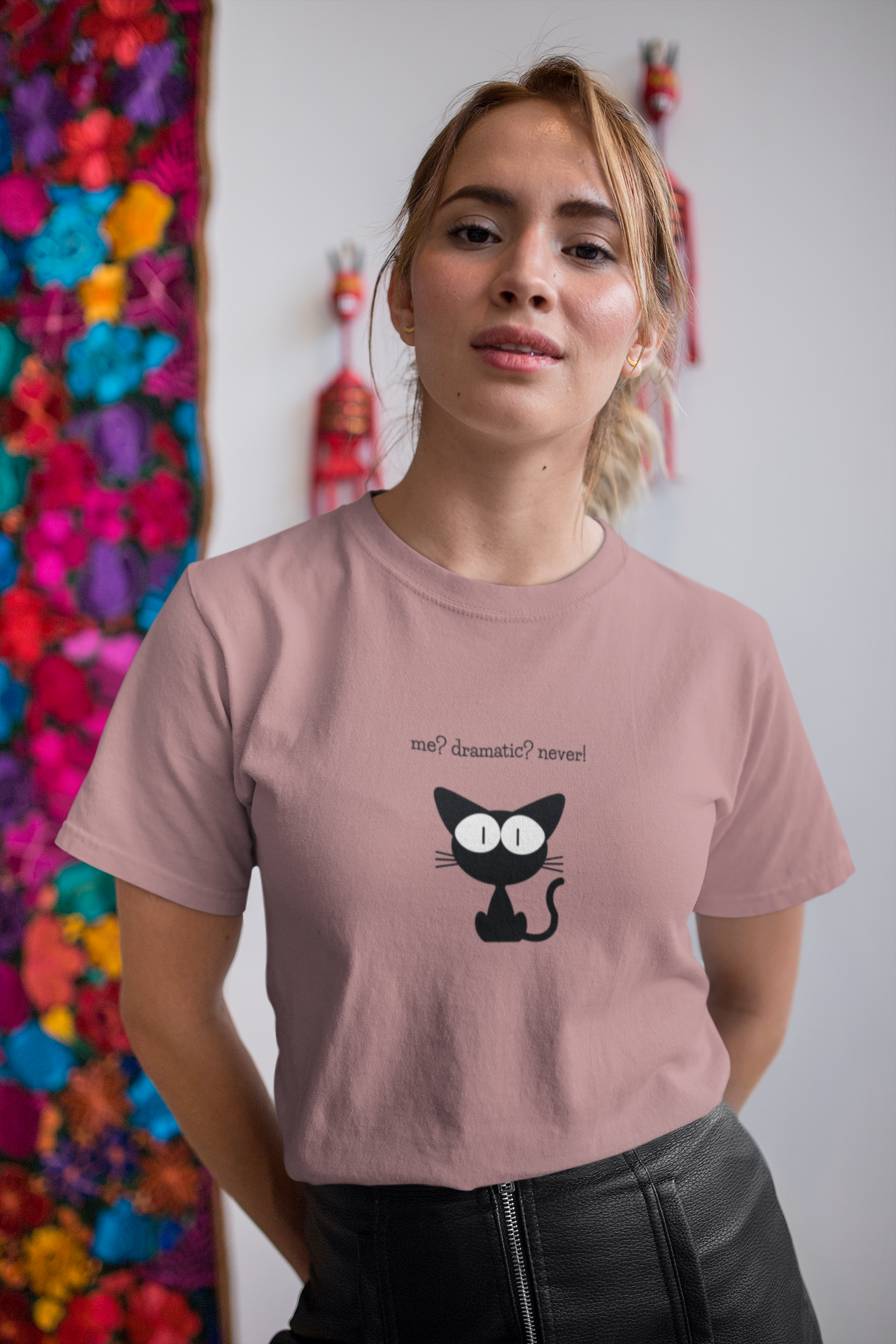 Cat - me, dramatic Tee (Unisex, Cotton)