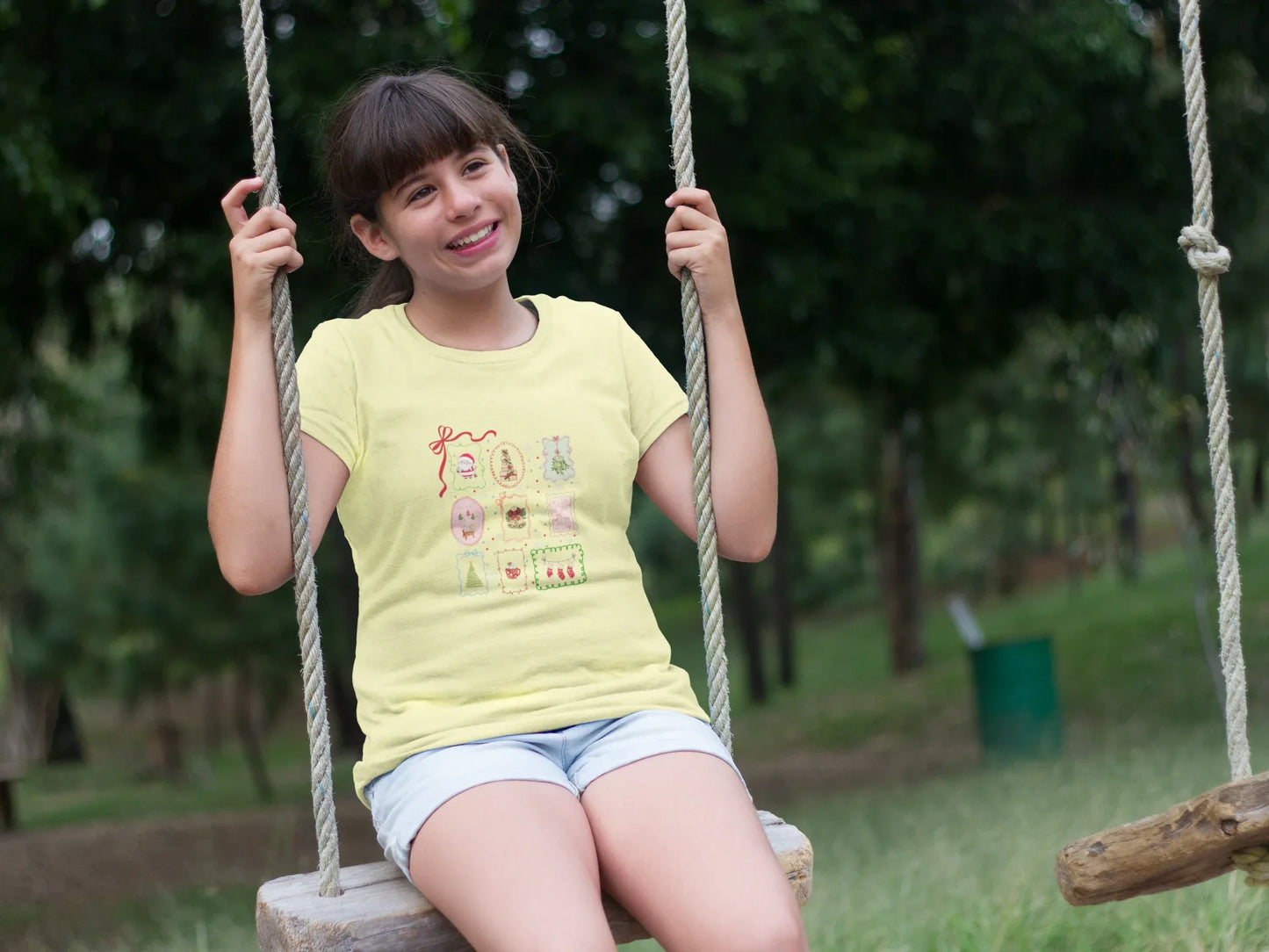 Christmasy Kids Christmas Tee (Unisex, Cotton) - curledeyes