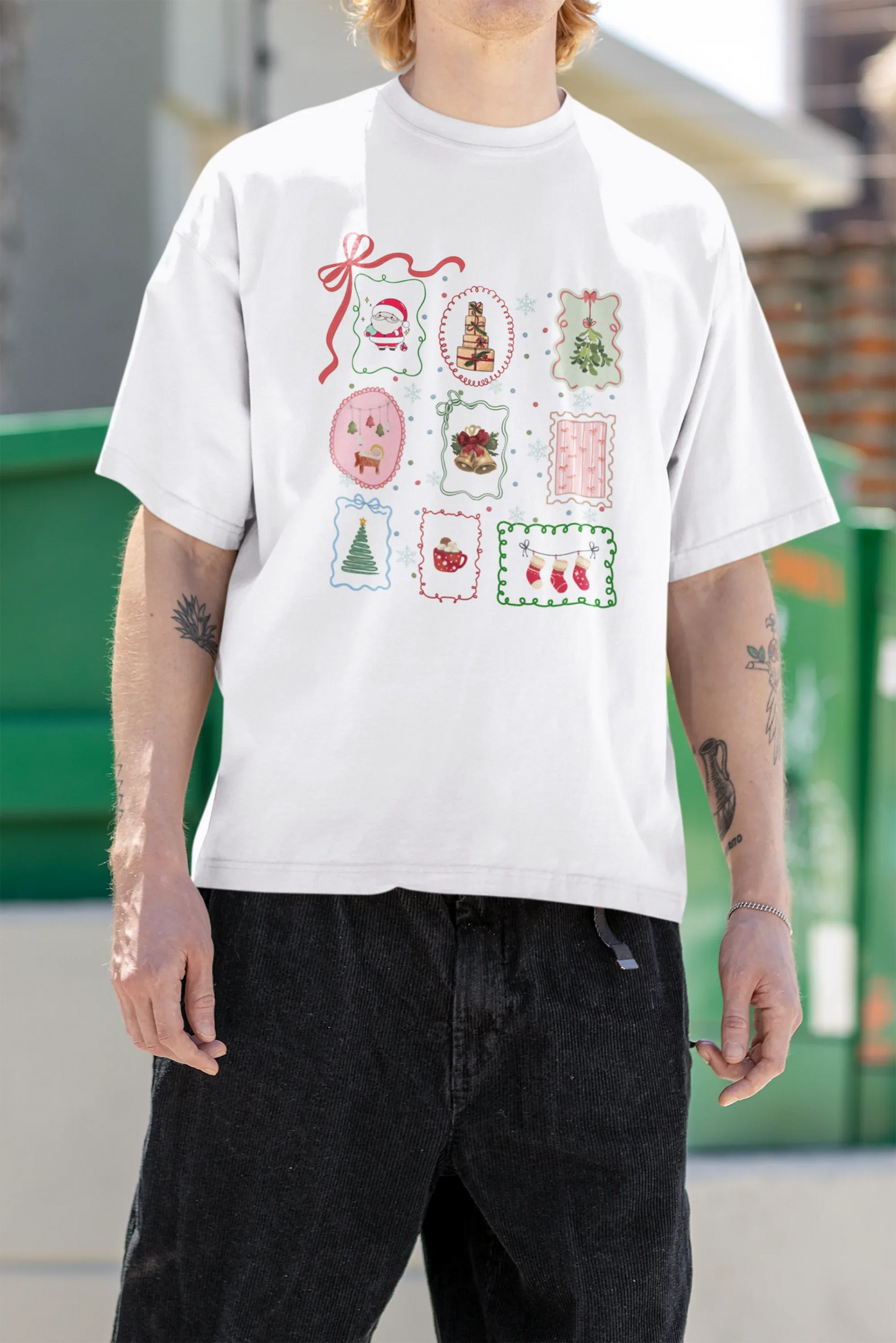 Christmasy Oversized luxe Christmas Tee_ (Unisex, Cotton) - curledeyes