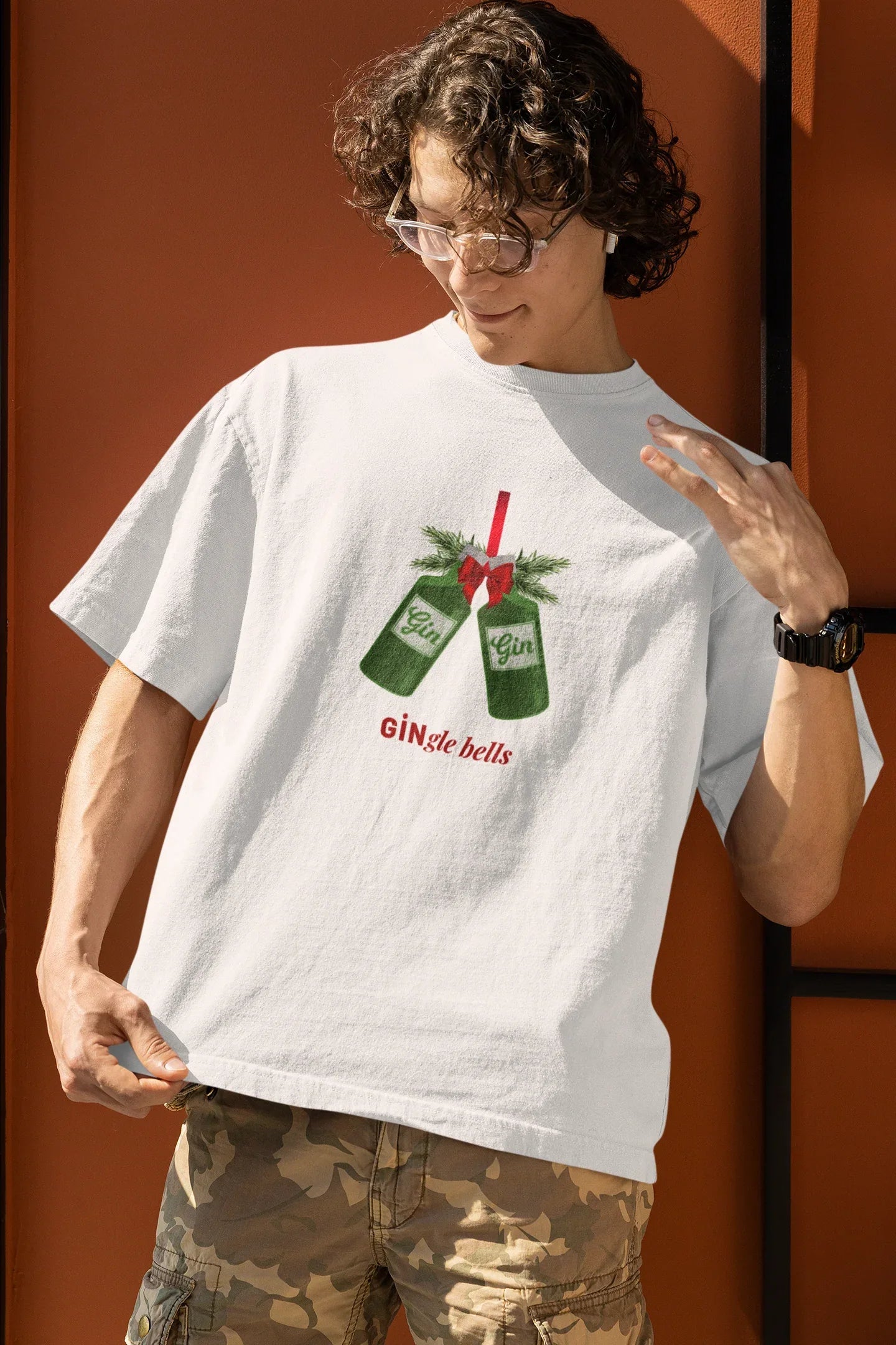 GINgle Jingle Bells Oversized luxe Christmas Tee (Unisex, Cotton) - curledeyes