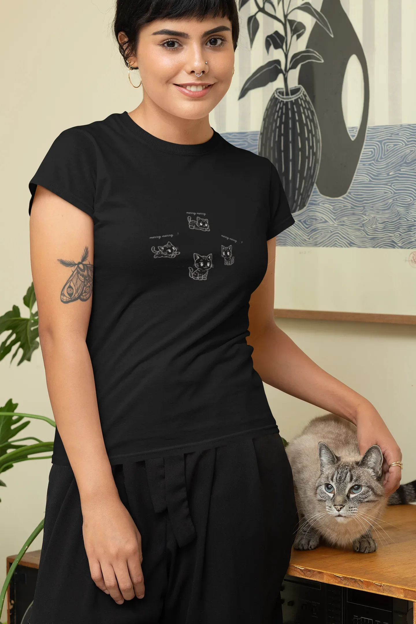 Merry Kitty Christmas Cat Tee (Woman fit, Cotton) - curledeyes