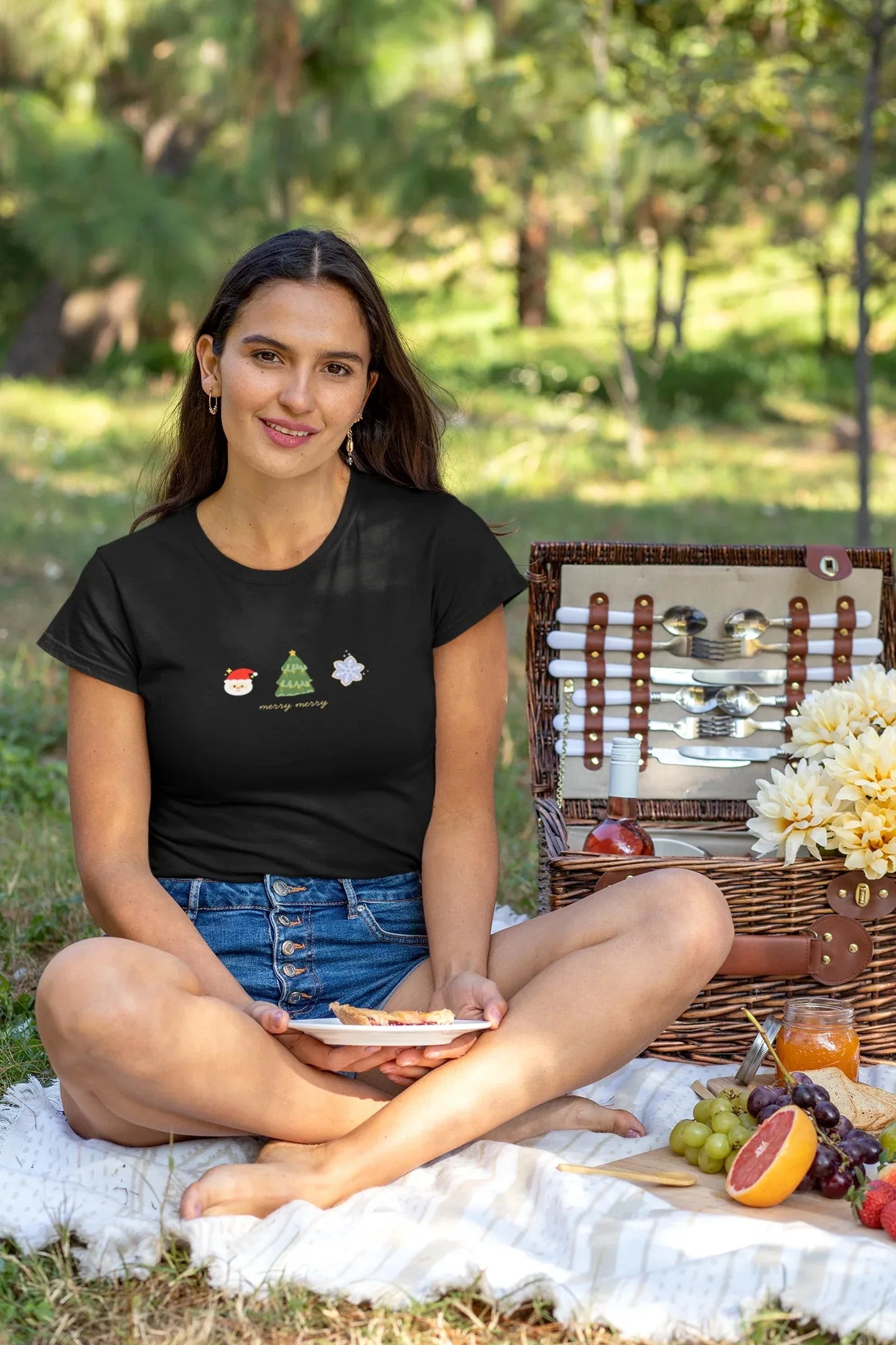 Merry Merry Christmas Tee (Woman fit, Cotton) - curledeyes