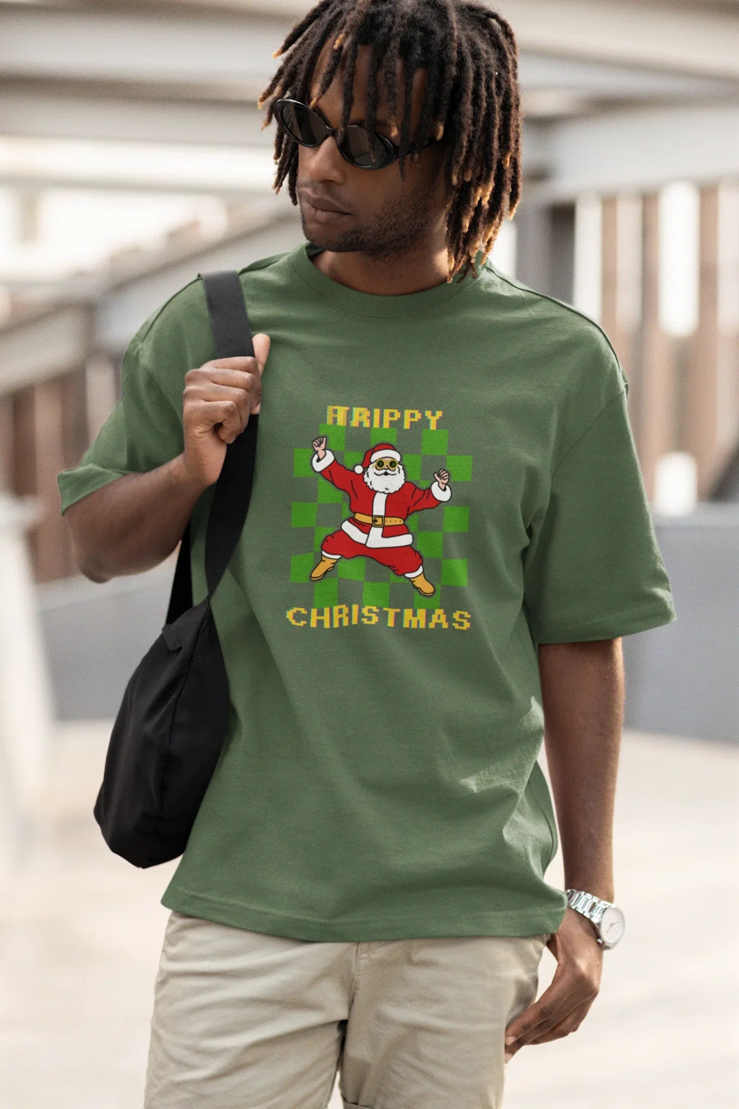 Trippy Happy Fun Oversized luxe Christmas Tee (Unisex, Cotton) - curledeyes