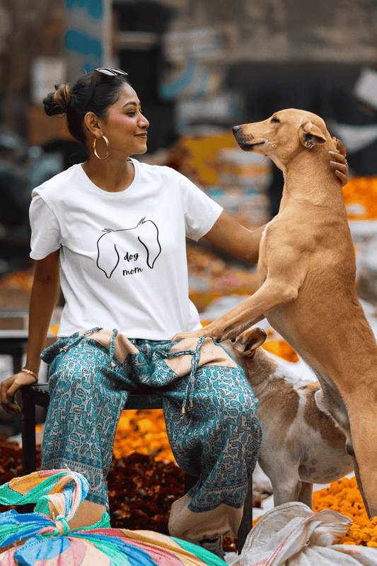 Dog Mom: Oversized Luxe Tee (unisex)