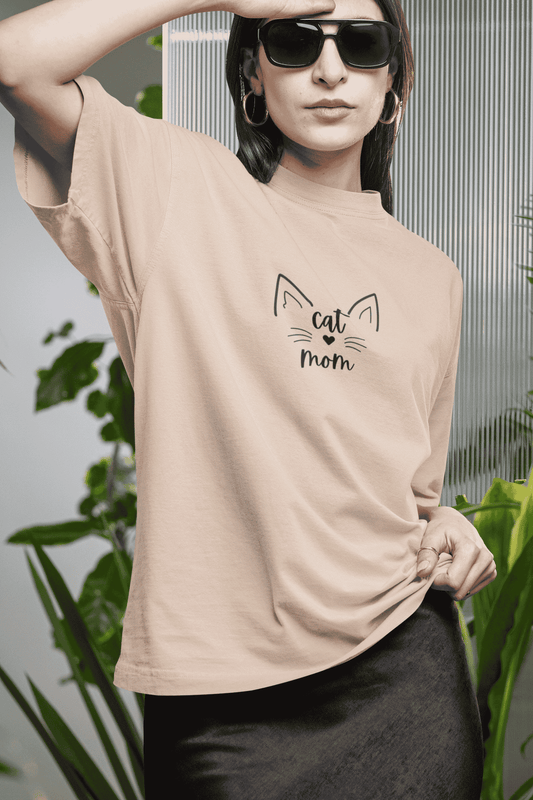 Cat Mom : Oversized Luxe Tee (unisex)