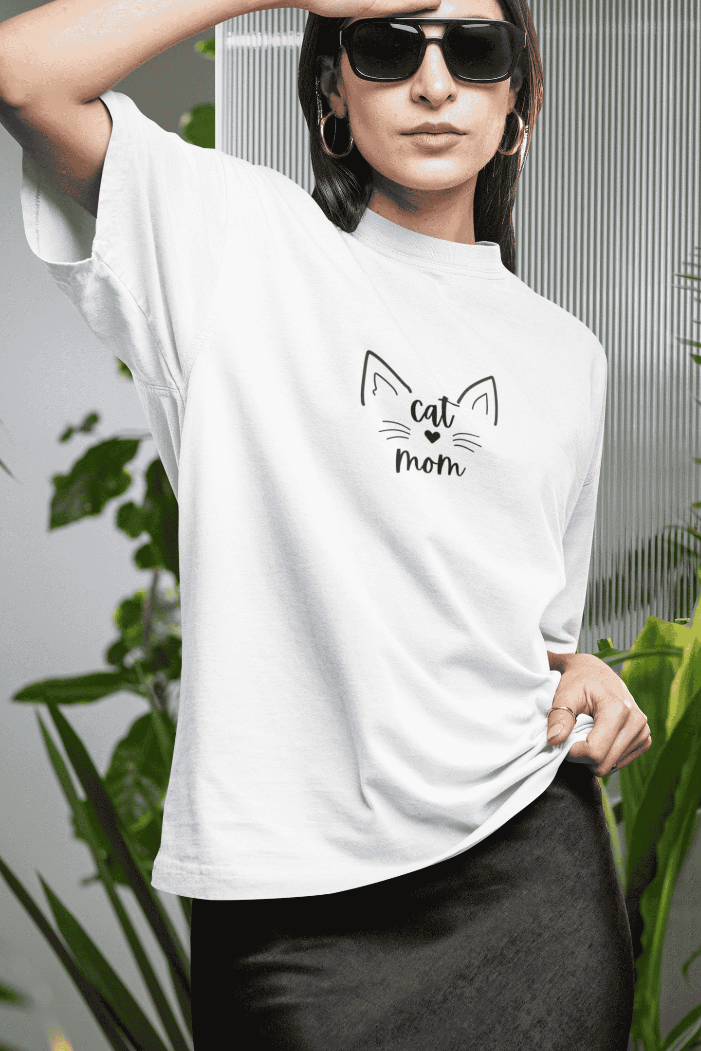 Cat Mom : Oversized Luxe Tee (unisex)