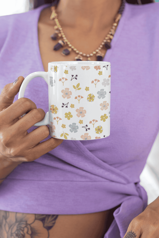 Flowers illustrated : Ceramic Mug (300ml)